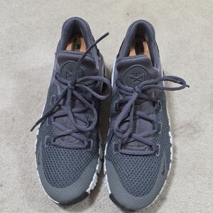 Nike Free Metcon 4 Cross Trainers Size 9 Gray Athletic Shoes